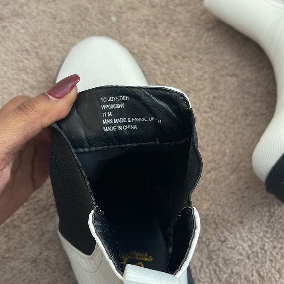 TRUECRAFT Joyrider Chelsea boots SZ 11 in white. - Picture 4 of 6
